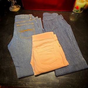 Ladies size 4 jeans bundle. MAKE OFFER